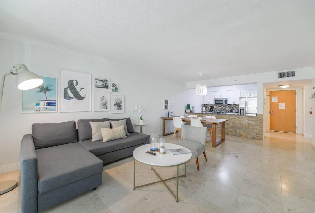 Centric Modern 40Thfloor Brickell Condo Free Parking By Palermo Home Miami Exterior photo